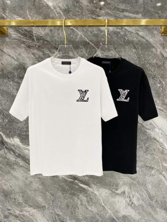Picture of Louis Vuitton T Shirts Short _SKULVS-2XLomtr097803